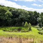 Blackthorn Gate Lodge *