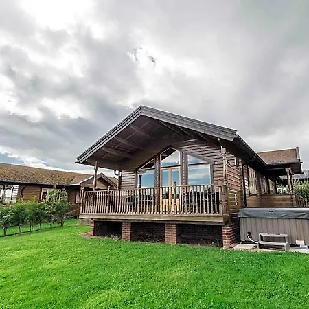 Blackthorn Gate * Nunthorpe