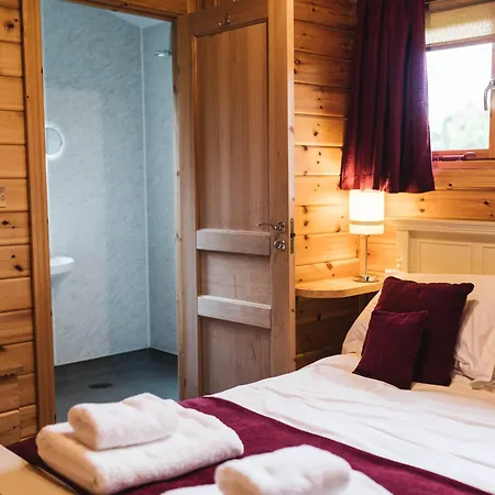 Blackthorn Gate Lodge *